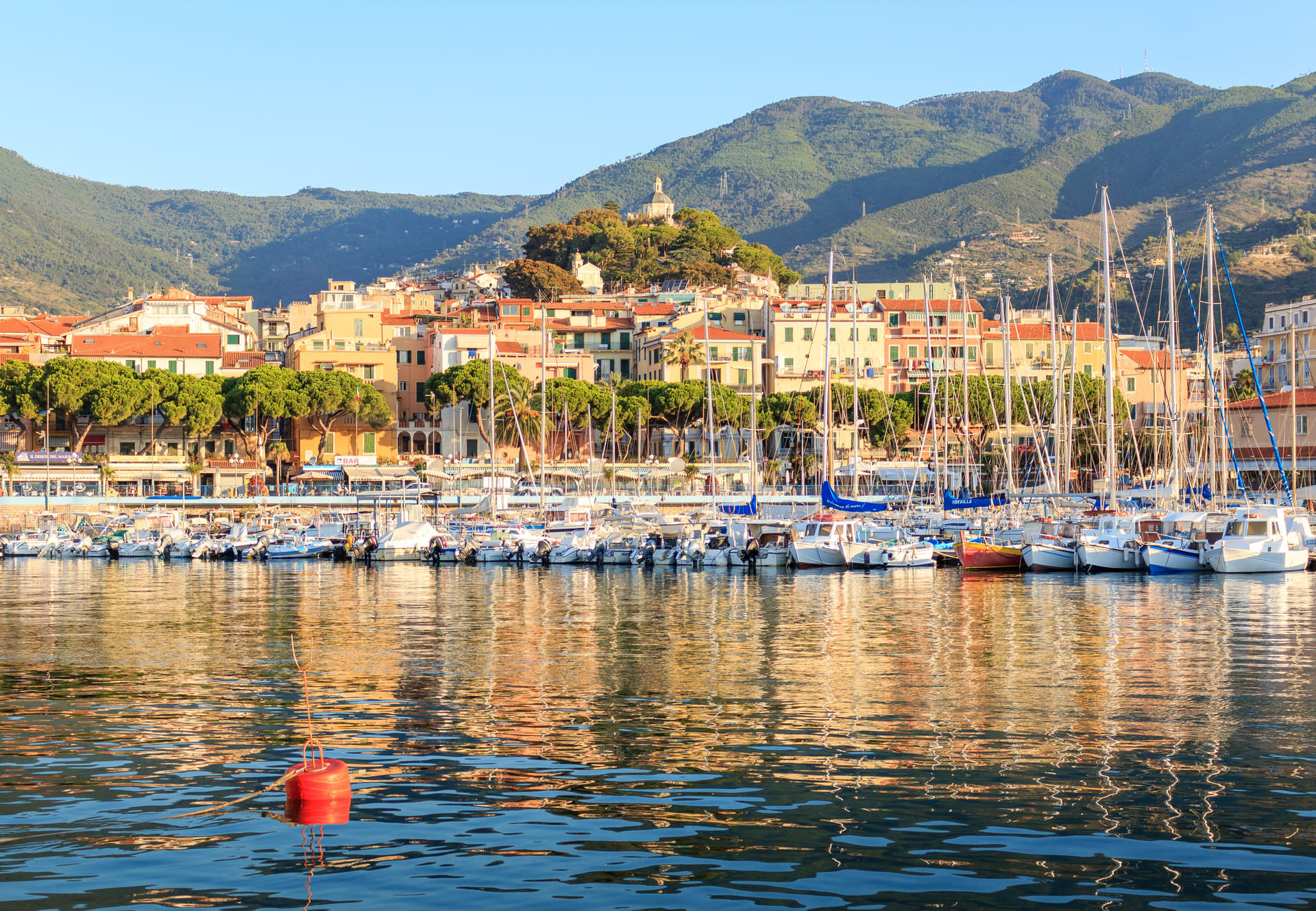 Veduta di Sanremo dal Mare